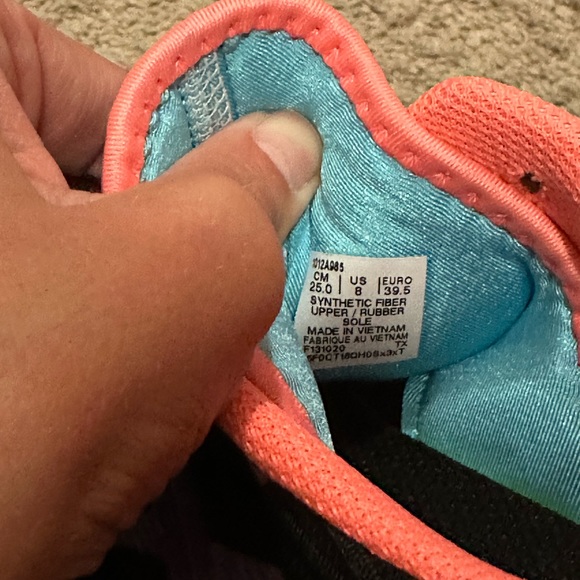 Asics Running Shoe - Picture 4 of 6